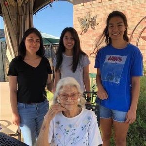 Meet your Posher, Sandra